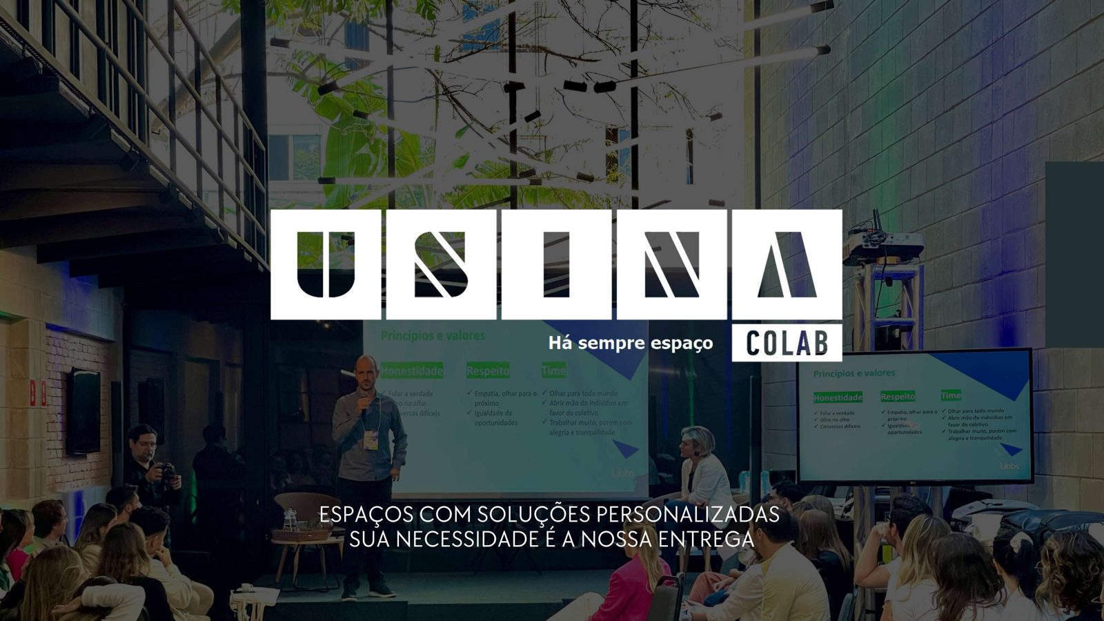 Palestra no espaço de eventos da Usina Colab